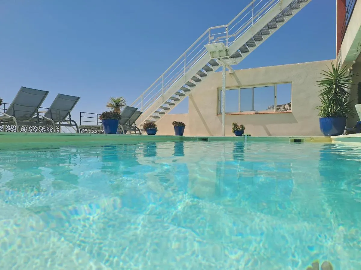 Guest house Les Suites Love 2 Spa Vue Mer Piscine Marseille