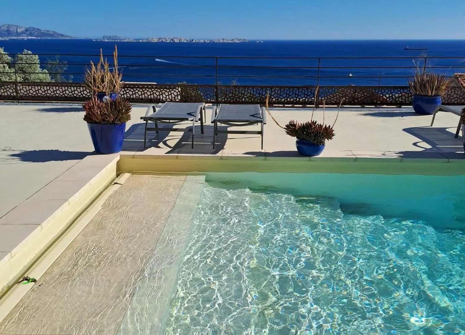 Les Suites Love 2 Spa Vue Mer Piscine Marseille 0*,  France