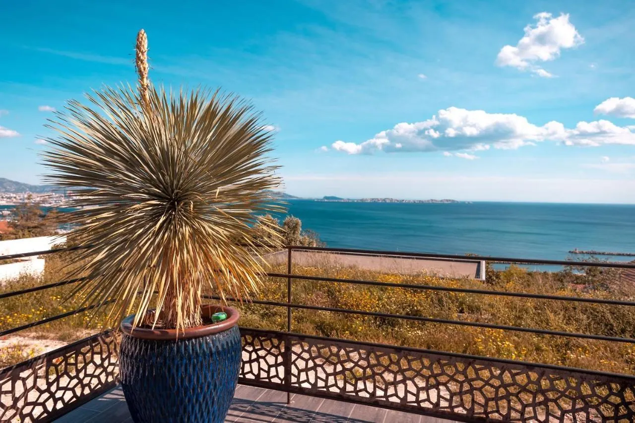 Les Suites Love 2 Spa Vue Mer Piscine Marseille Guest house